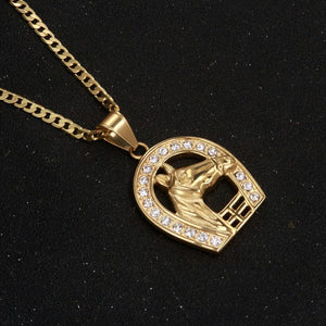 Large Gold Horseshoe Head Wreath Crystal Pendant with Cuban Curb Chain Necklace